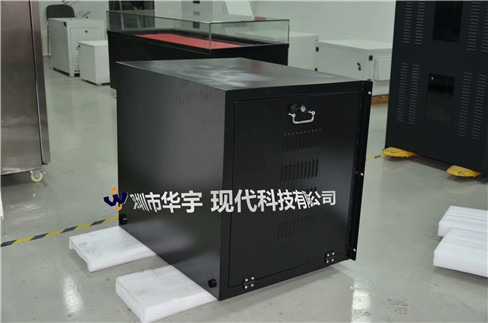 我司21號(hào)發(fā)貨浙江，為浙江某公司提供定制款恒溫恒濕戶(hù)外投影儀安裝柜(圖3)